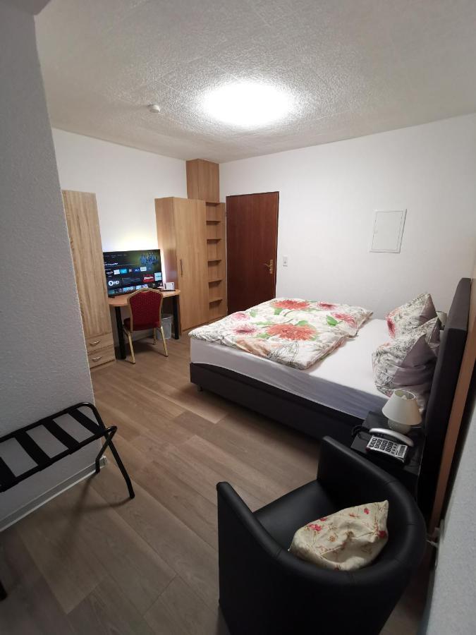 Hotel Pension Wiesenau Salzhausen Екстериор снимка