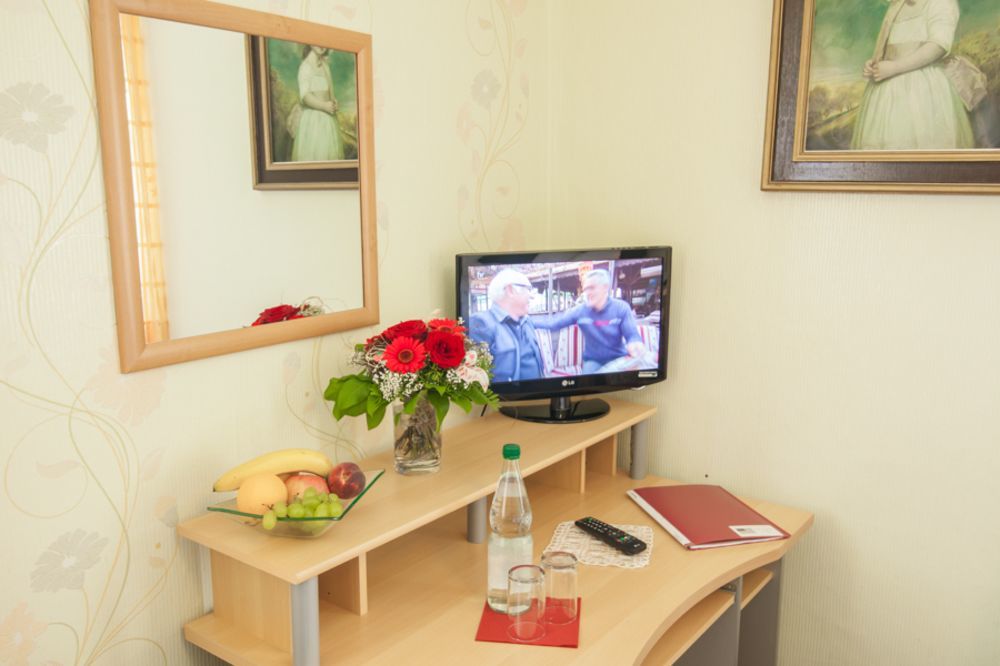 Hotel Pension Wiesenau Salzhausen Екстериор снимка